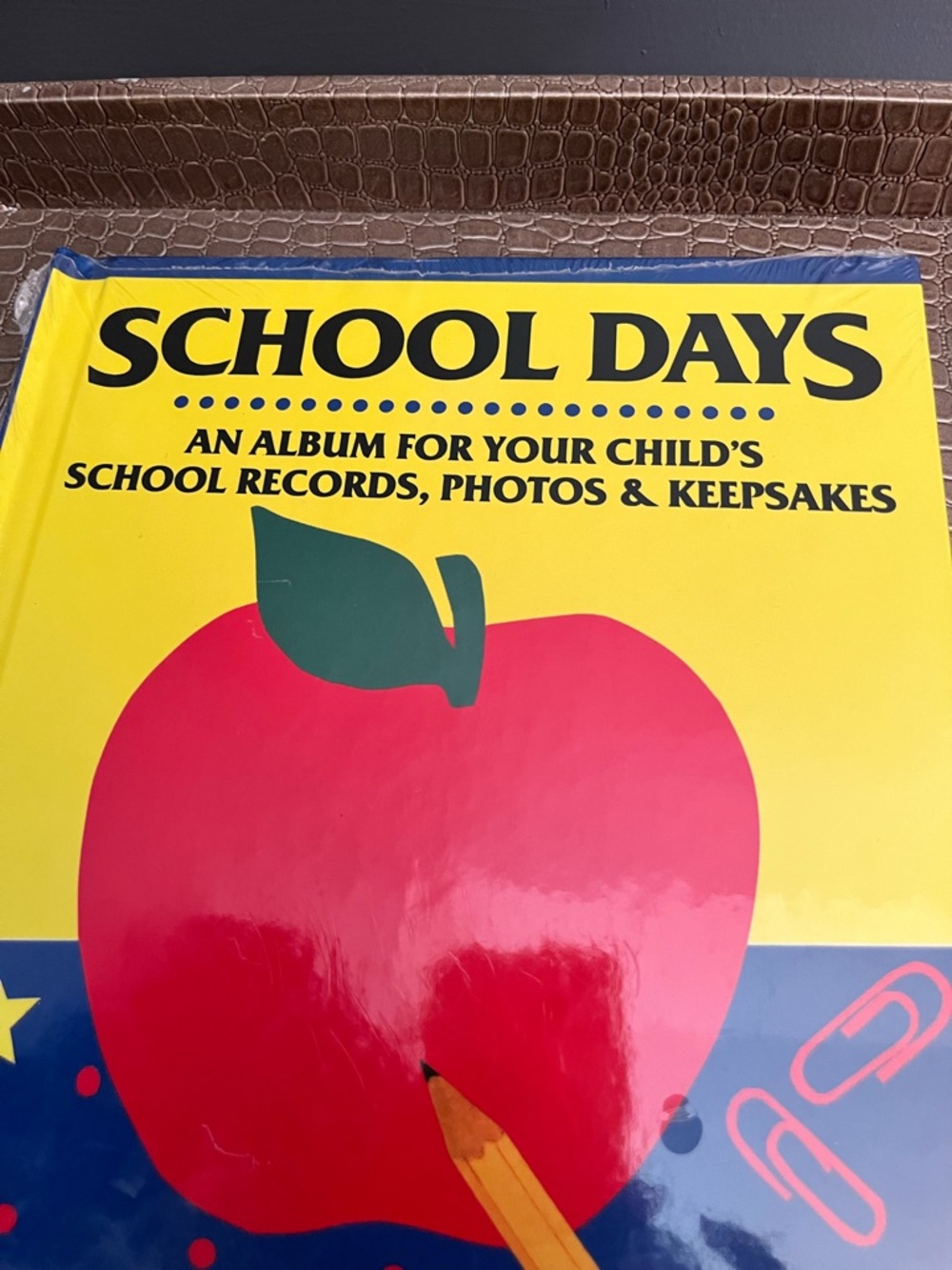 School Days Keepsake Album - Yellow & Blue w/Red Apple (New & Sealed in Plastic) - Picture 4 of 8